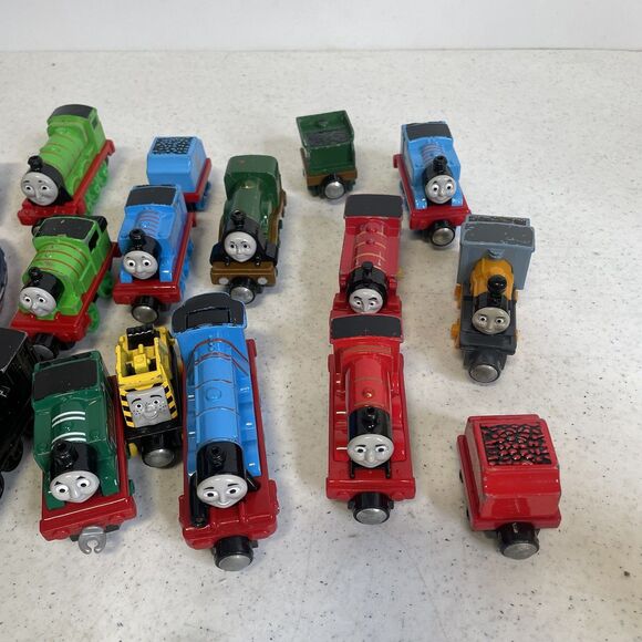 Thomas The Train Lot - Picture 3 of 5